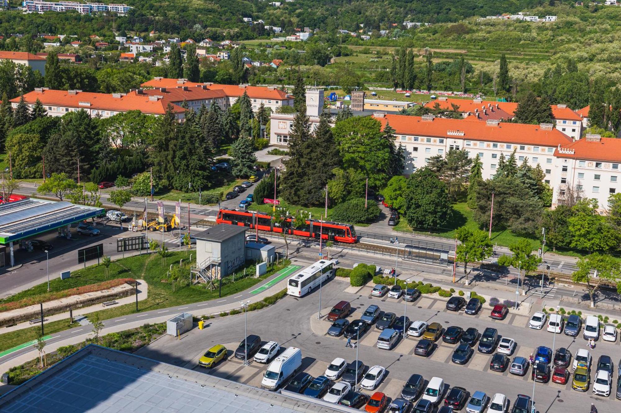 Bnb Slovakia Guthaus 64D Bratislava Exterior photo